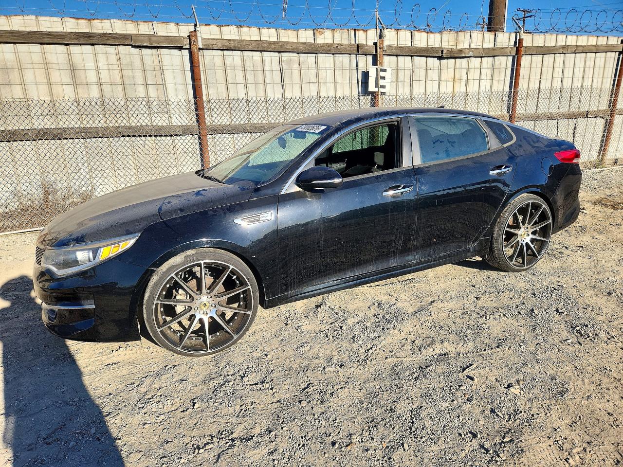 2016 KIA OPTIMA LX | 5XXGT4L31GG037408 | UPCARS