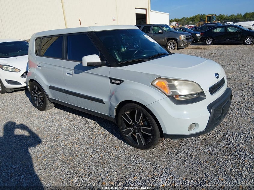 2010 KIA SOUL + | KNDJT2A2XA7170575 | UPCARS
