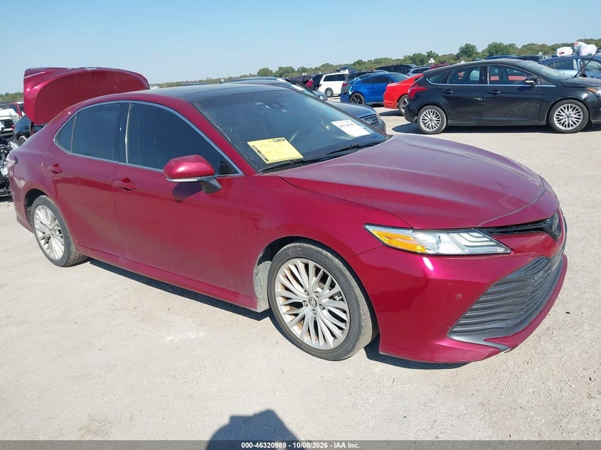 2018 TOYOTA CAMRY XLE | 4T1B11HK1JU665075 | UPCARS