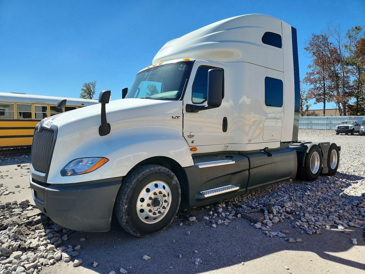 2022 INTERNATIONAL ALL OTHER SEMI TRUCK | 3HSDZAPR9NN583272 | UPCARS