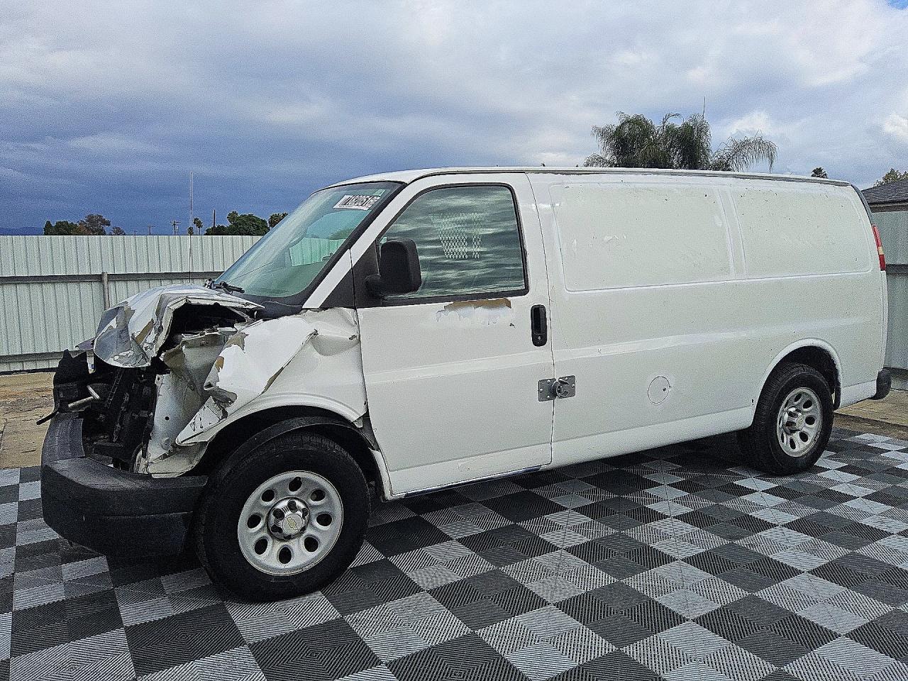 2012 CHEVROLET EXPRESS | 1GCSGAFX0C1186457 | UPCARS
