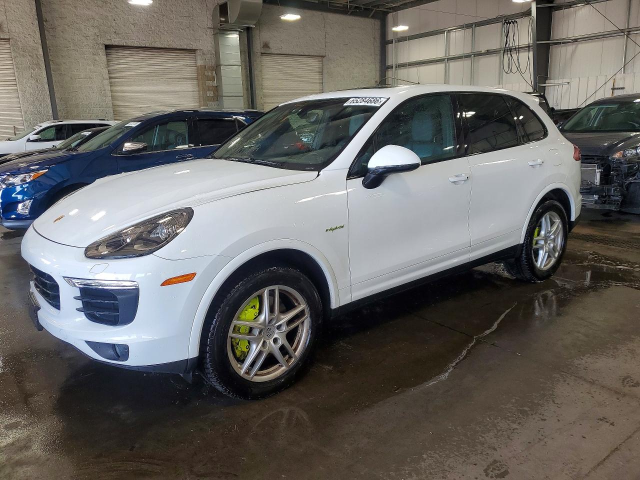 2017 PORSCHE CAYENNE SE HYBRID PLATINUM | WP1AE2A29HLA70641 | UPCARS