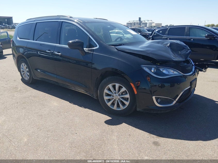 2019 CHRYSLER PACIFICA TOURING PLUS | 2C4RC1FG0KR575085 | UPCARS