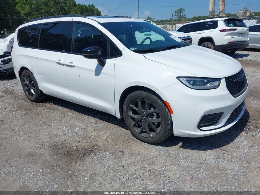 2025 CHRYSLER PACIFICA LIMITED | 2C4RC1GG0SR515340 | UPCARS