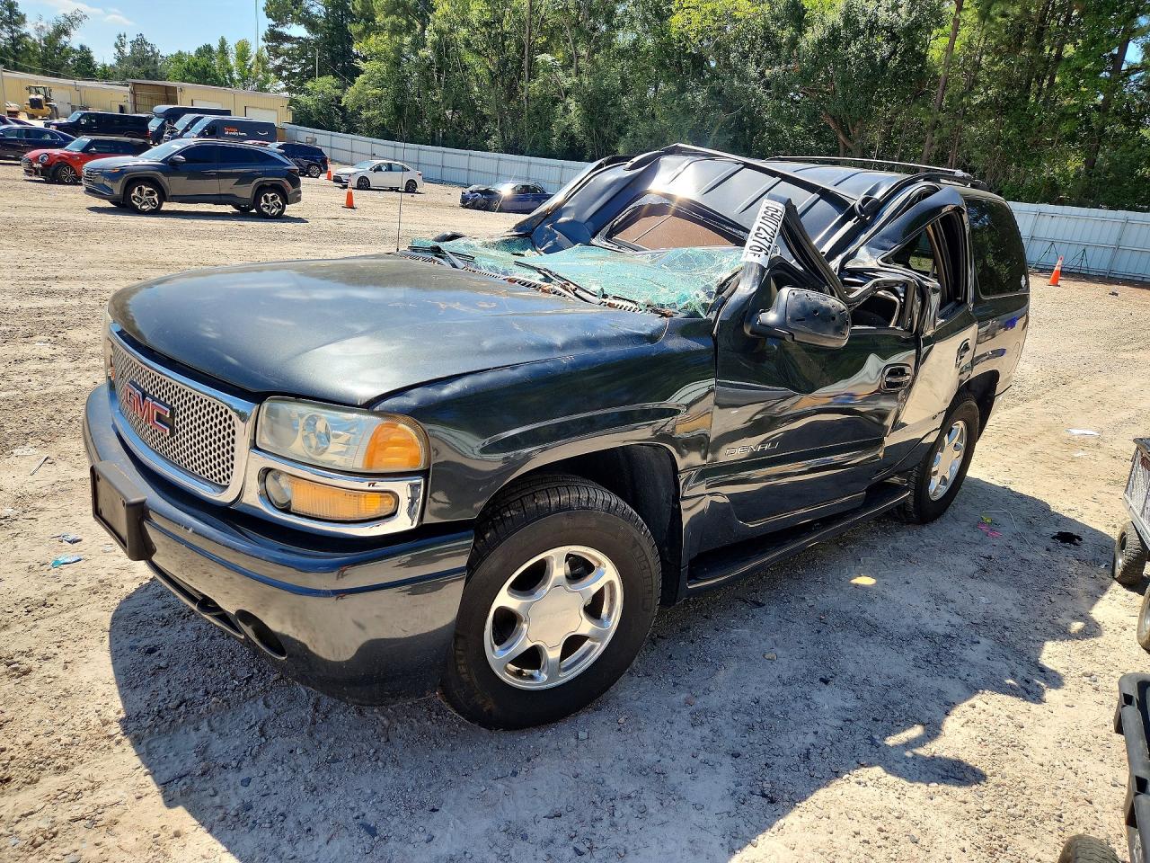 2004 GMC YUKON DENALI | 1GKEK63U04J137770 | UPCARS