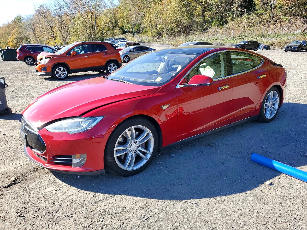 2013 TESLA MODEL S | 5YJSA1CN5DFP15673 | UPCARS