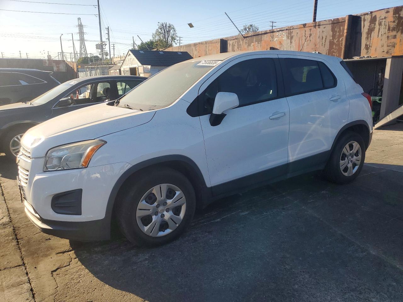 2015 CHEVROLET TRAX LS | KL7CJKSB4FB062774 | UPCARS