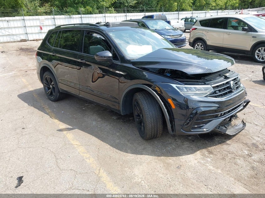 2023 VOLKSWAGEN TIGUAN 2.0T SE R-LINE BLACK | 3VV8B7AX8PM140386 | UPCARS