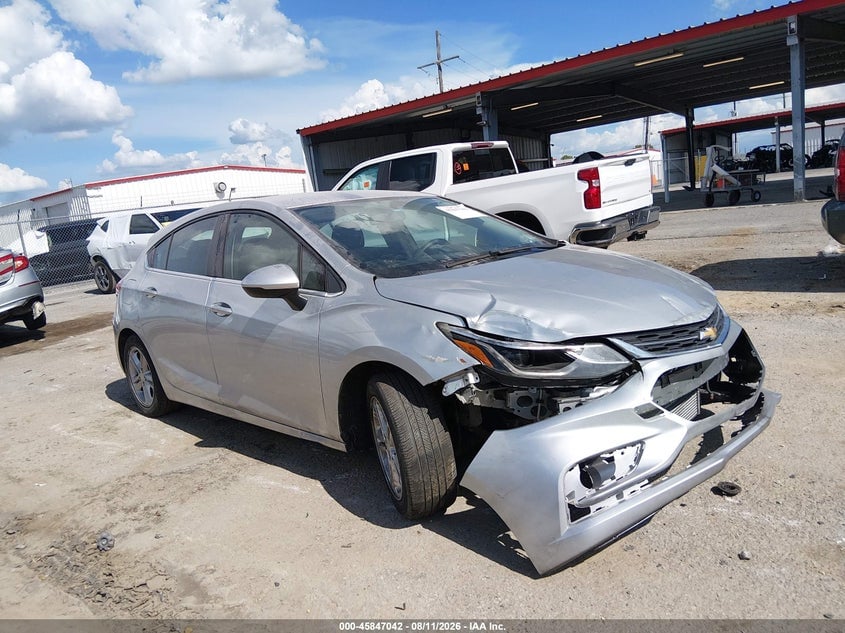 2018 CHEVROLET CRUZE LT AUTO | 3G1BE6SM2JS631980 | UPCARS