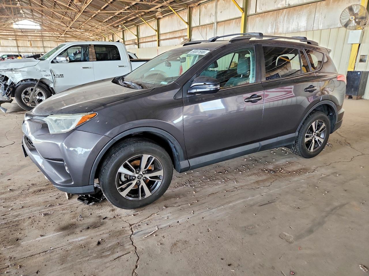 2018 TOYOTA RAV4 XLE | 2T3WFREV4JW519602 | UPCARS
