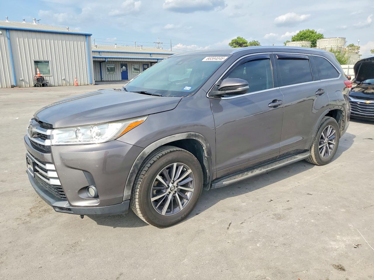 2017 TOYOTA HIGHLANDER XLE | 5TDKZRFH4HS194010 | UPCARS