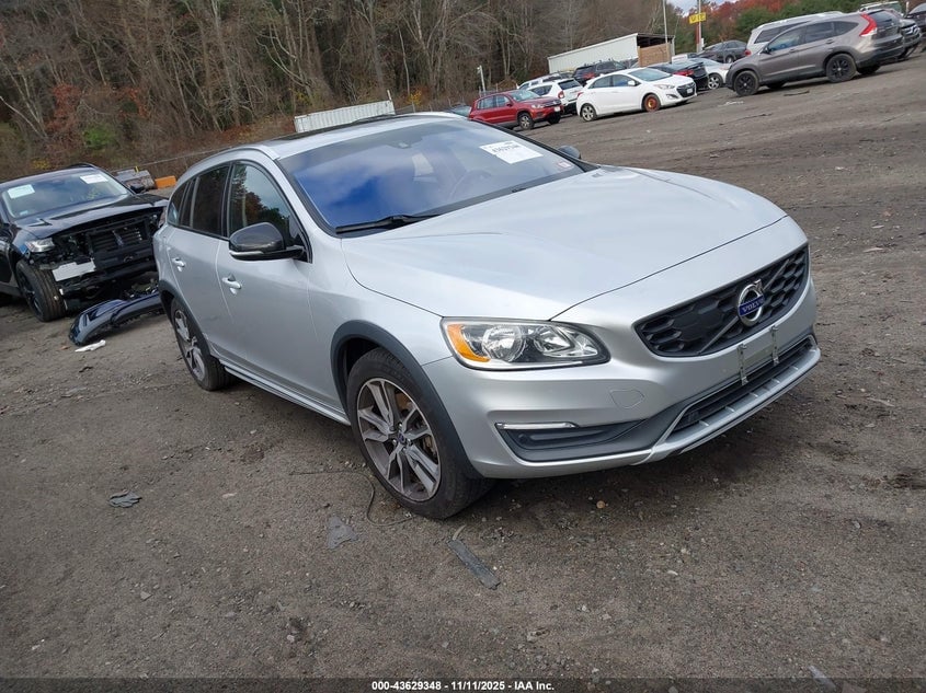 2016 VOLVO V60 CROSS COUNTRY T5 | YV4612HK8G1011807 | UPCARS