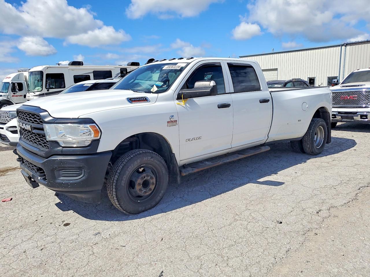 2021 RAM 3500 TRADESMAN | 3C63RRGL9MG565556 | UPCARS
