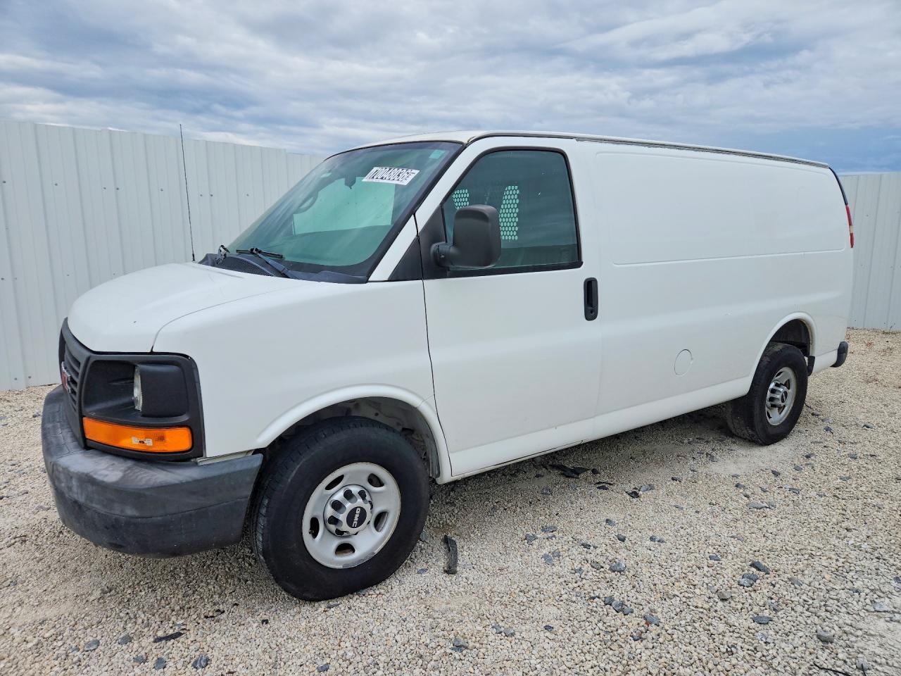 2014 GMC SAVANA G2500 | 1GTW7FCA6E1100618 | UPCARS