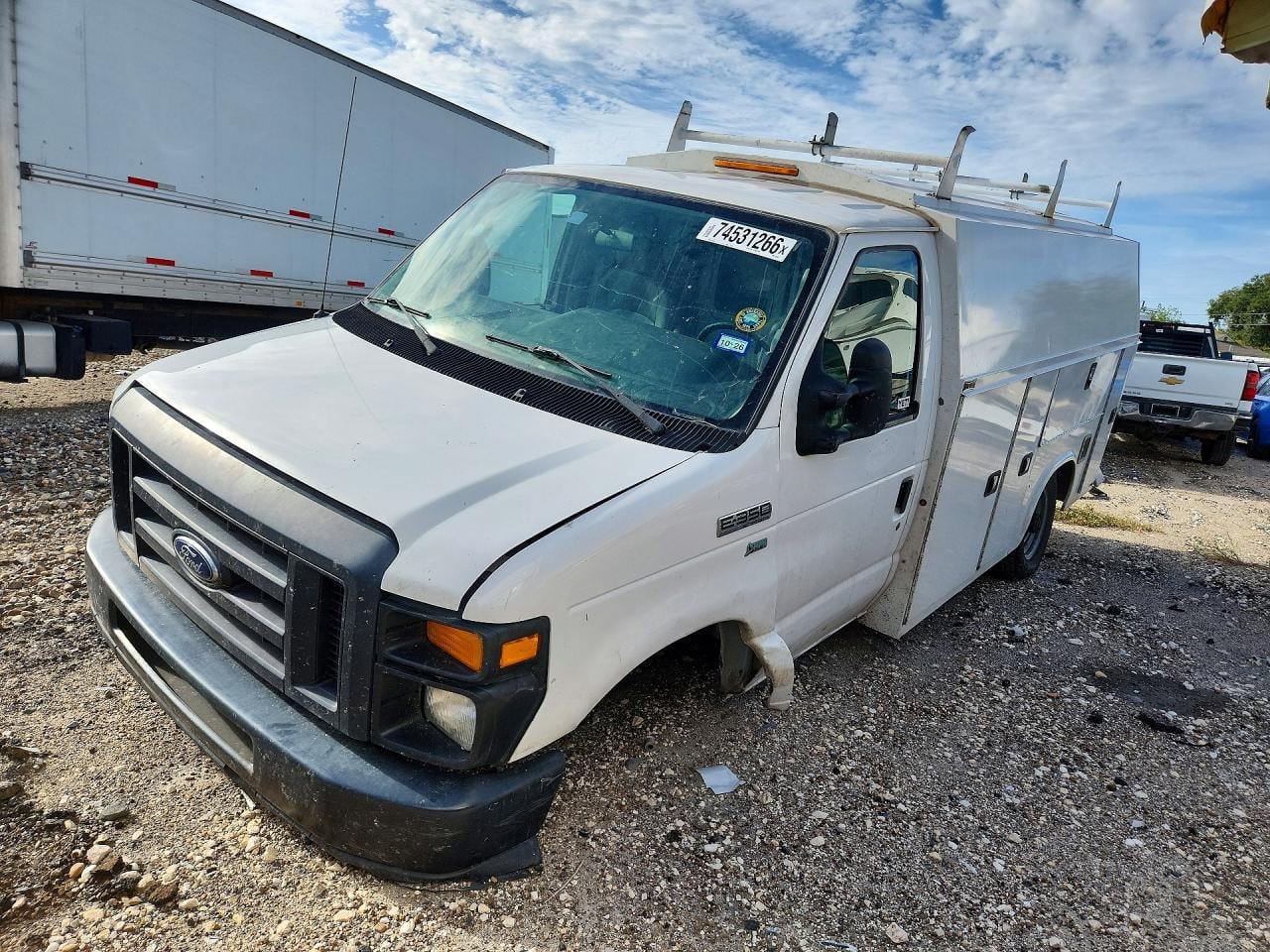 2017 FORD ECONOLIN E350 SUPER DUTY CUTAWAY VAN | 1FDWE3F63HDC60207 | UPCARS