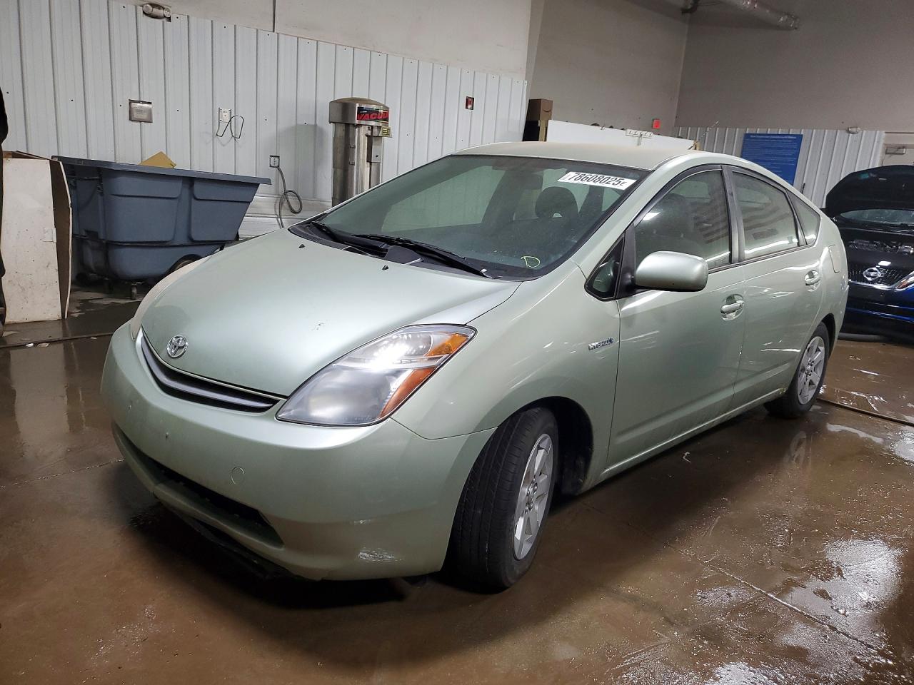 2008 TOYOTA PRIUS BASE | JTDKB20U683418994 | UPCARS