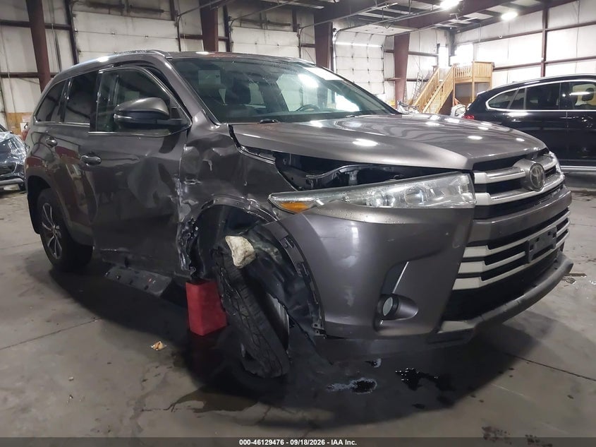 2019 TOYOTA HIGHLANDER XLE | 5TDJZRFH0KS579745 | UPCARS