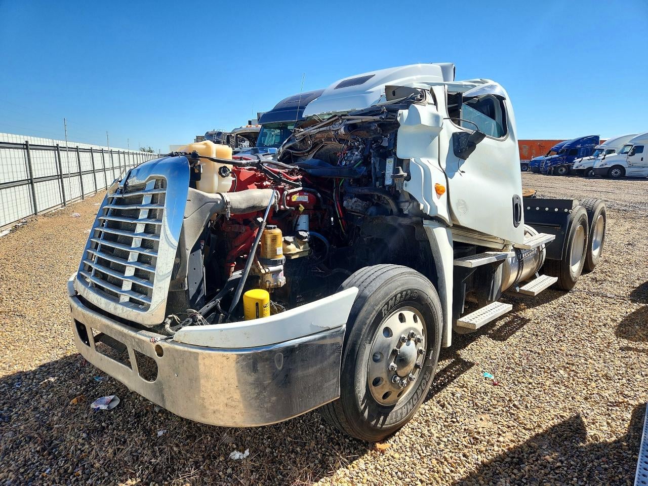 2016 FREIGHTLINER ALL OTHER CASCADIA 1 - SEMI TRUCK | 1FUJGEBG2GLHA7060 | UPCARS