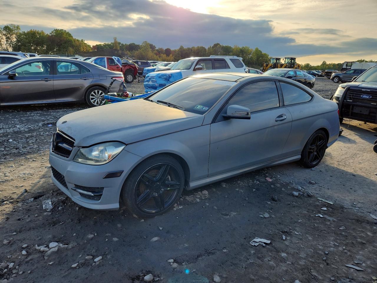 2013 MERCEDES-BENZ C-CLASS 250 | WDDGJ4HB7DF957937 | UPCARS