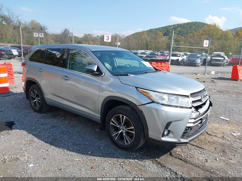 2018 TOYOTA HIGHLANDER LE PLUS | 5TDBZRFHXJS872376 | UPCARS
