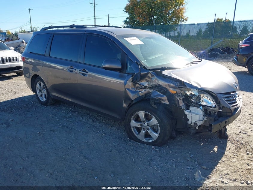 2017 TOYOTA SIENNA LE 8 PASSENGER | 5TDKZ3DC5HS838005 | UPCARS