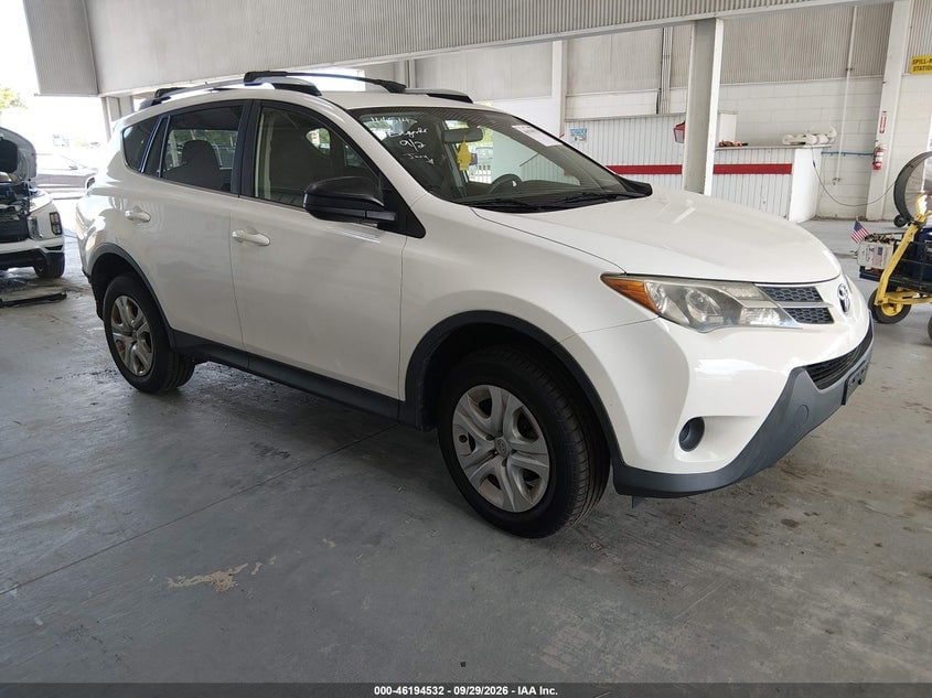 2015 TOYOTA RAV4 LE | JTMBFREV2FJ044701 | UPCARS