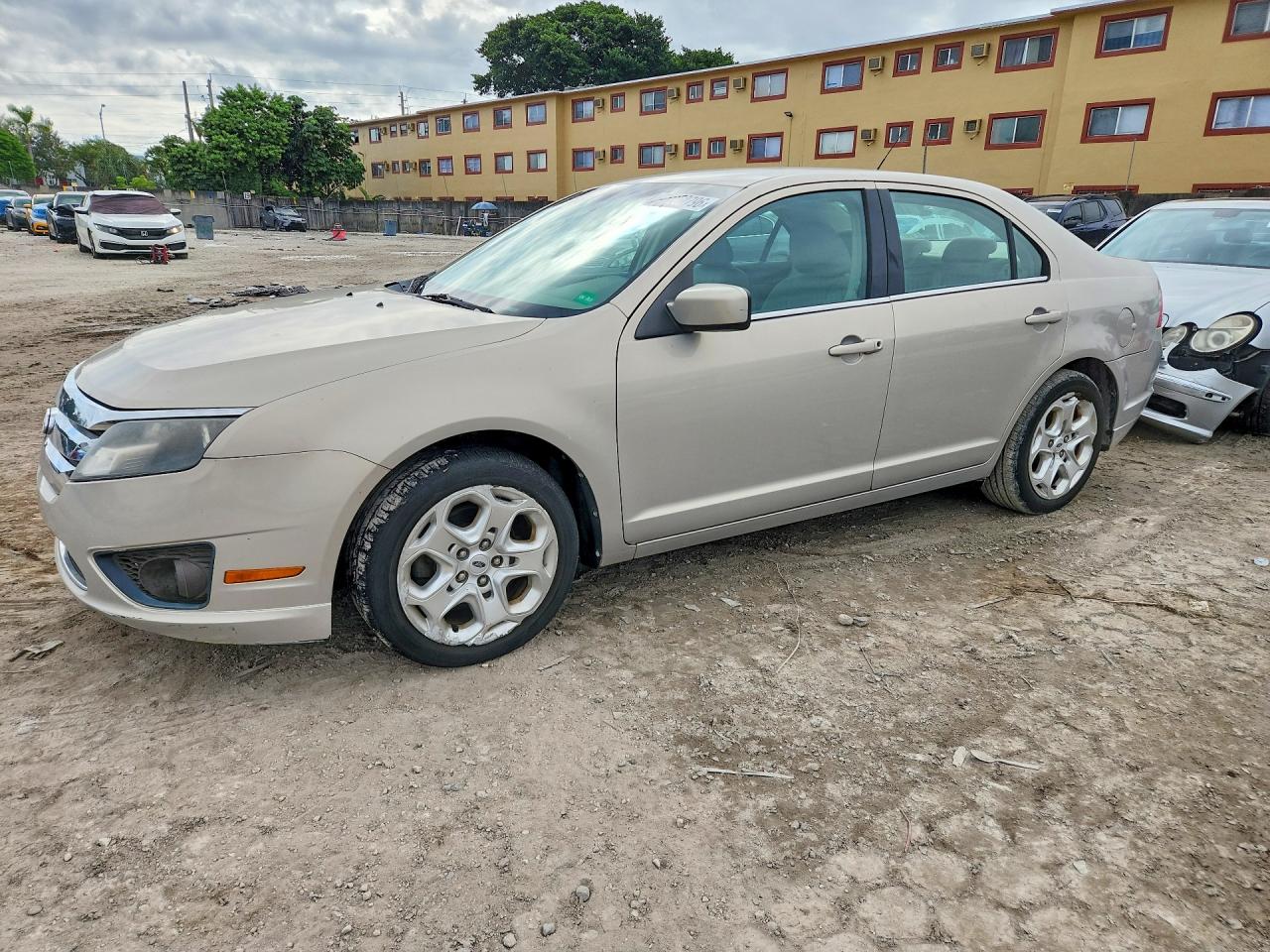 2010 FORD FUSION SE | 3FAHP0HG2AR214320 | UPCARS