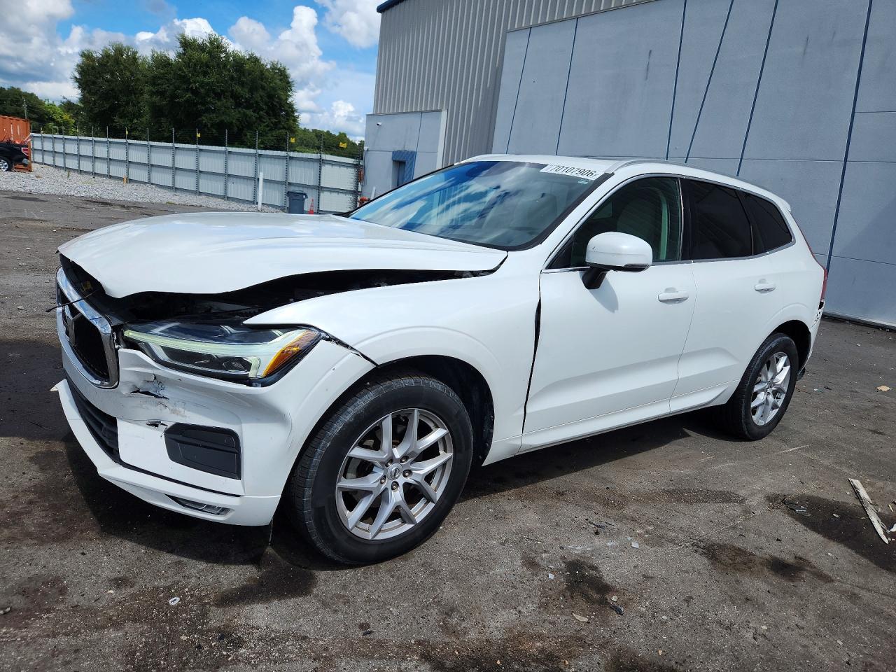 2021 VOLVO XC60 T5 MOMENTUM | YV4102RK2M1738092 | UPCARS