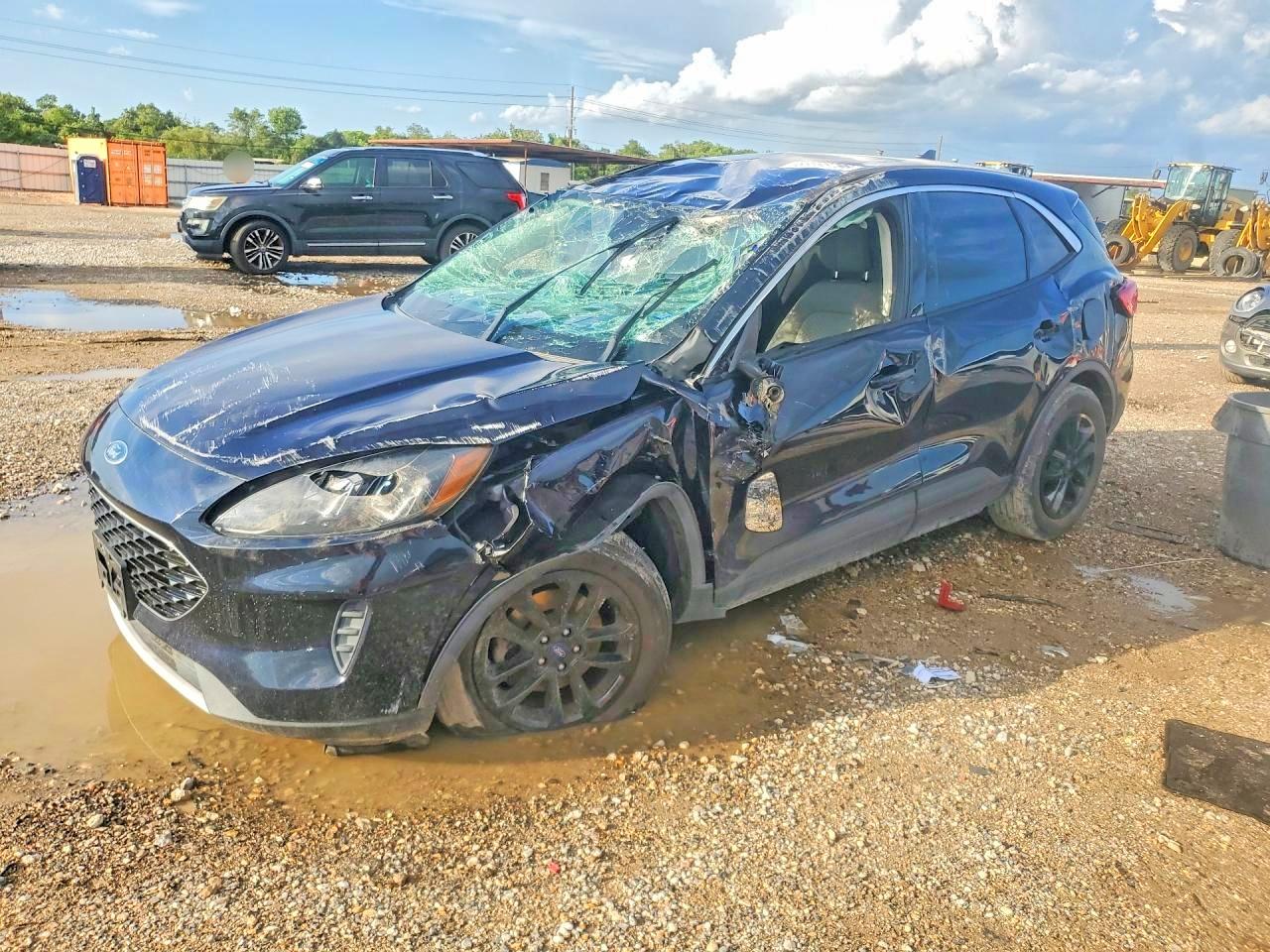 2021 FORD ESCAPE SE | 1FMCU0G67MUA75526 | UPCARS