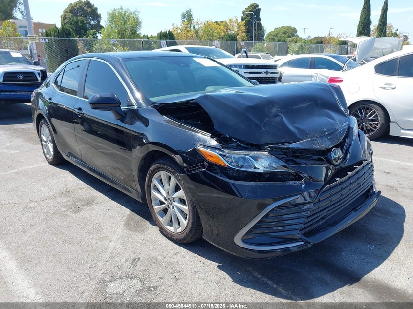 2024 TOYOTA CAMRY LE | 4T1C11AKXRU252128 | UPCARS