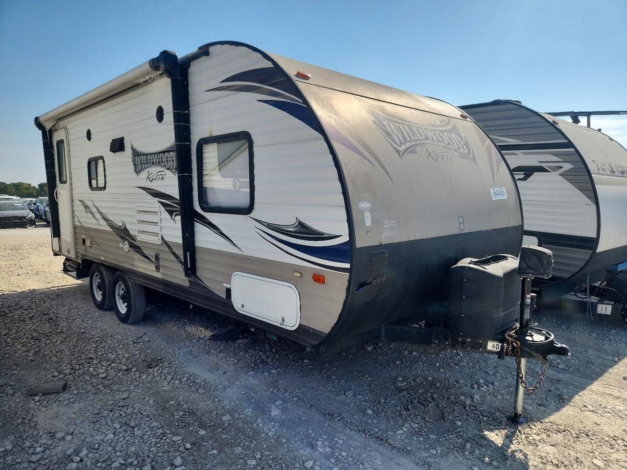 2015 FOREST RIVER WILDWOOD CAMPER | 4X4TWDY28F7347286 | UPCARS