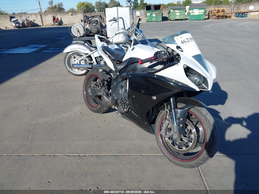 2011 YAMAHA YZFR1 C | JYARN23Y6BA002057 | UPCARS