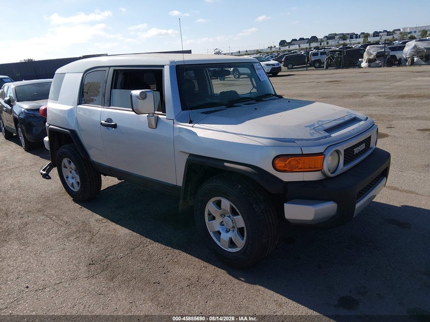 2007 TOYOTA FJ CRUISER | JTEBU11F270084964 | UPCARS