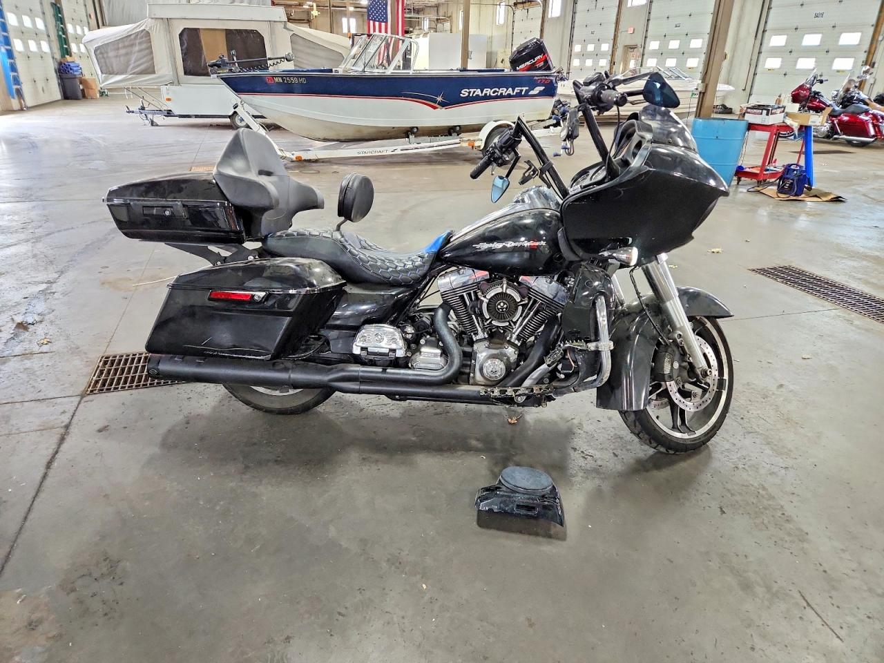2016 HARLEY-DAVIDSON FL ROAD GLIDE | 1HD1KHM16GB689068 | UPCARS
