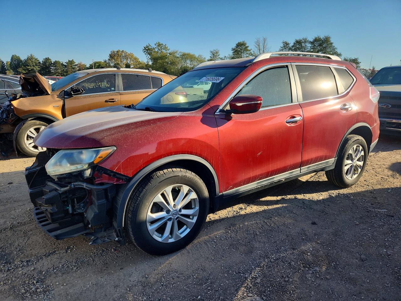 2015 NISSAN ROGUE SV | 5N1AT2MV8FC820374 | UPCARS