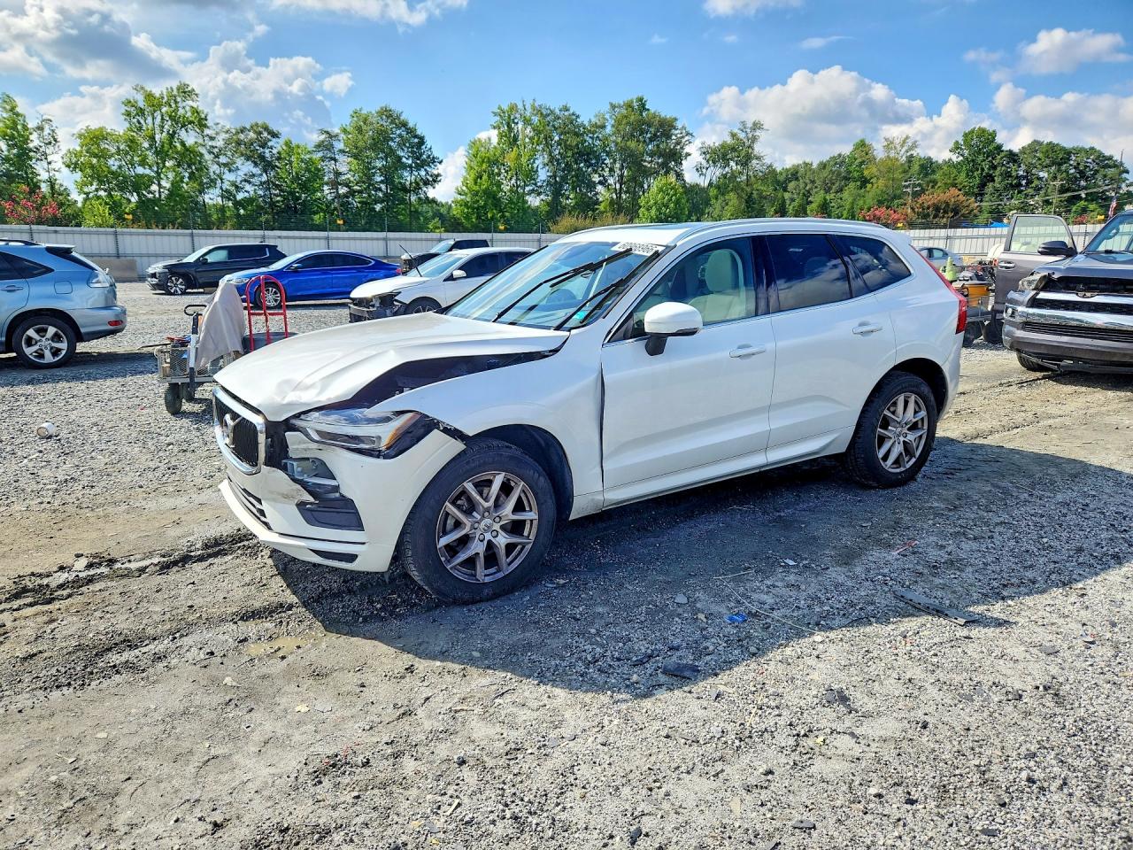 2020 VOLVO XC60 T5 MOMENTUM | YV4102DK7L1585375 | UPCARS