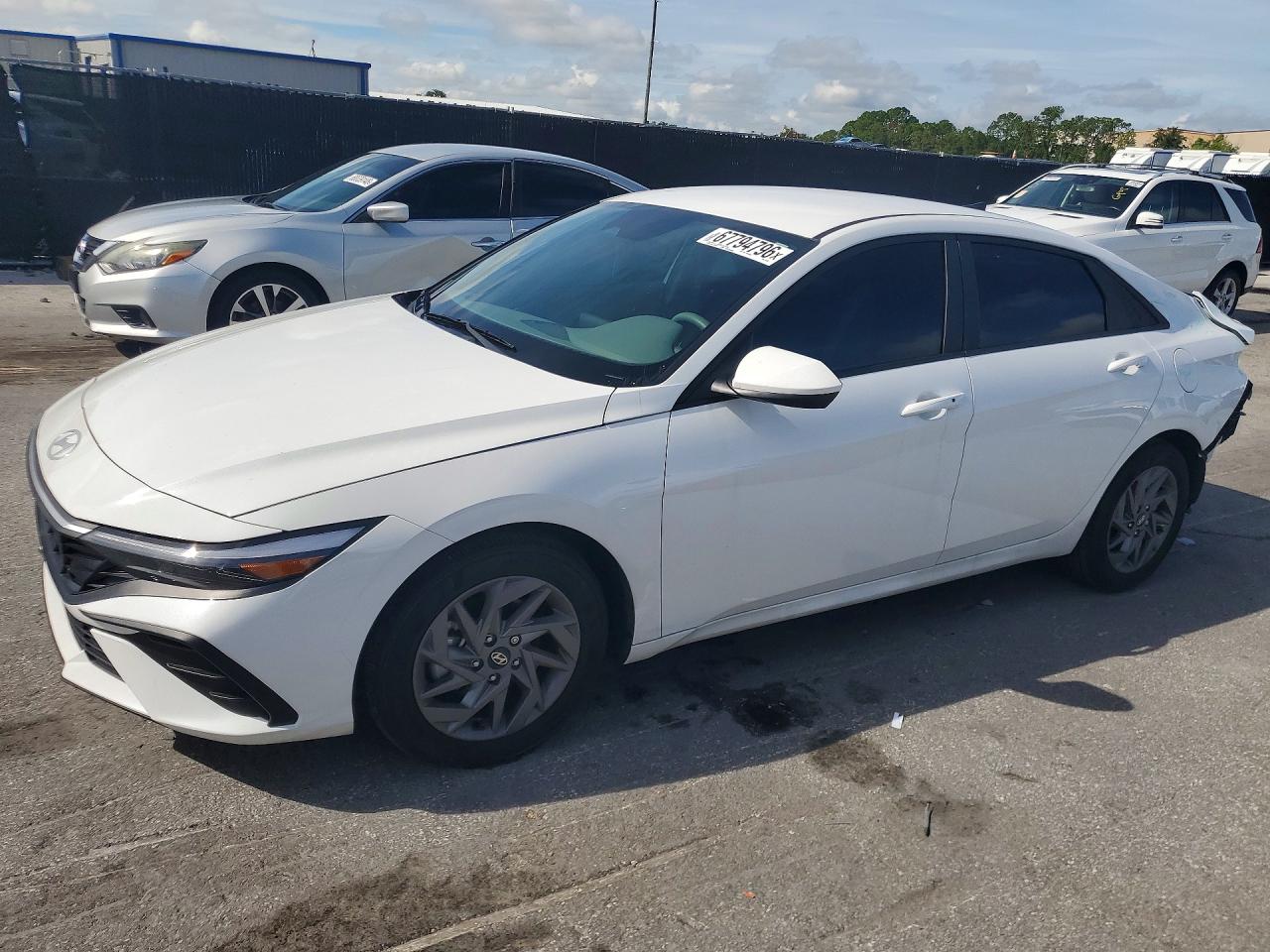 2024 HYUNDAI ELANTRA SEL | KMHLM4DG5RU637323 | UPCARS