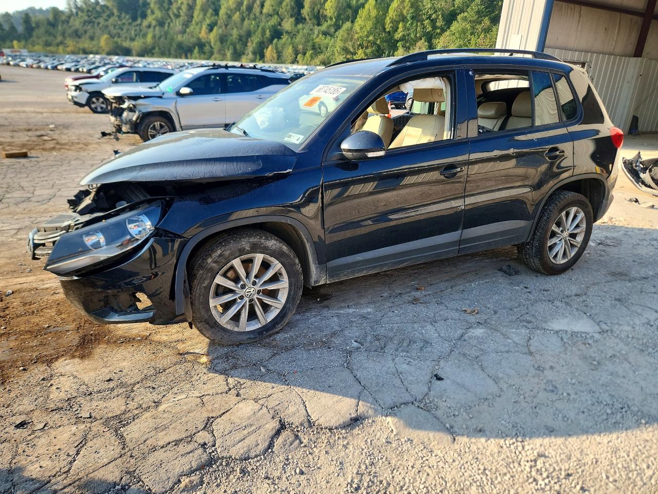2015 VOLKSWAGEN TIGUAN S | WVGAV7AX2FW554992 | UPCARS