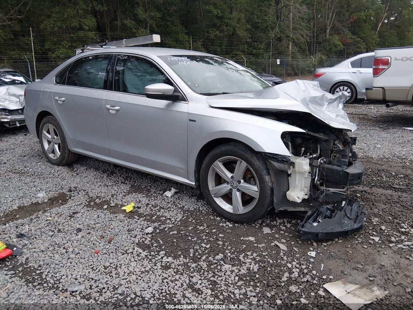 2015 VOLKSWAGEN PASSAT 1.8T LIMITED EDITION | 1VWAS7A38FC104742 | UPCARS