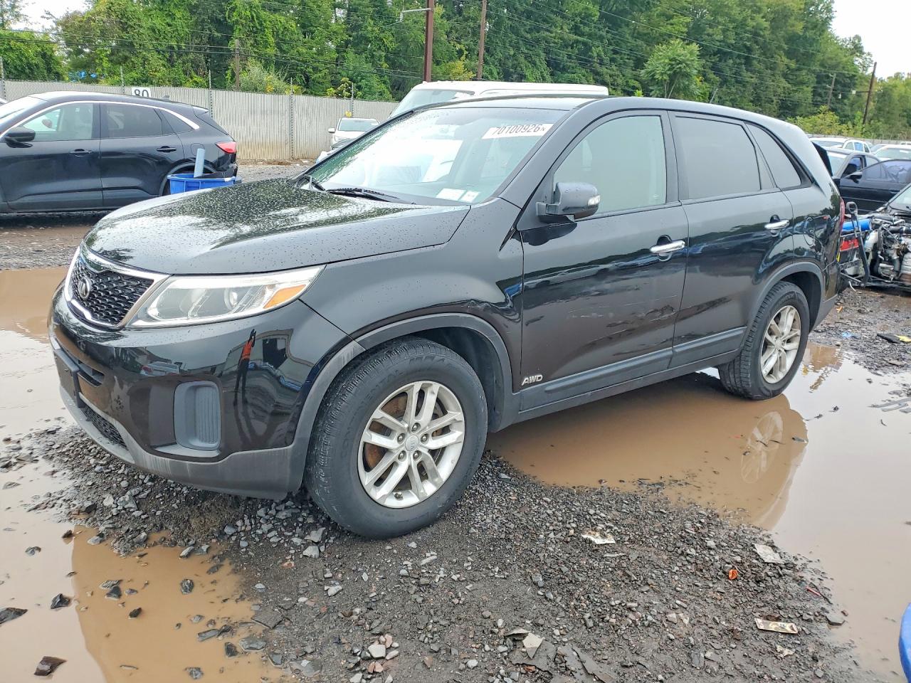 2015 KIA SORENTO LX | 5XYKTCA63FG614712 | UPCARS