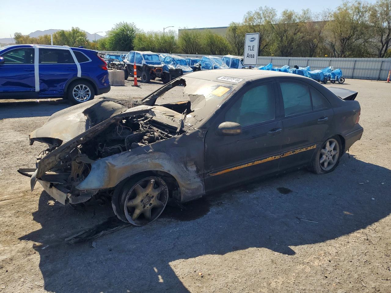 2001 MERCEDES-BENZ C-CLASS 320 | WDBRF64J61F025526 | UPCARS