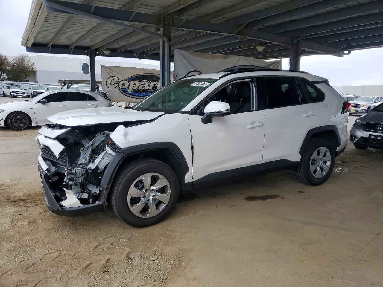 2020 TOYOTA RAV4 LE | 2T3K1RFV6LW069059 | UPCARS
