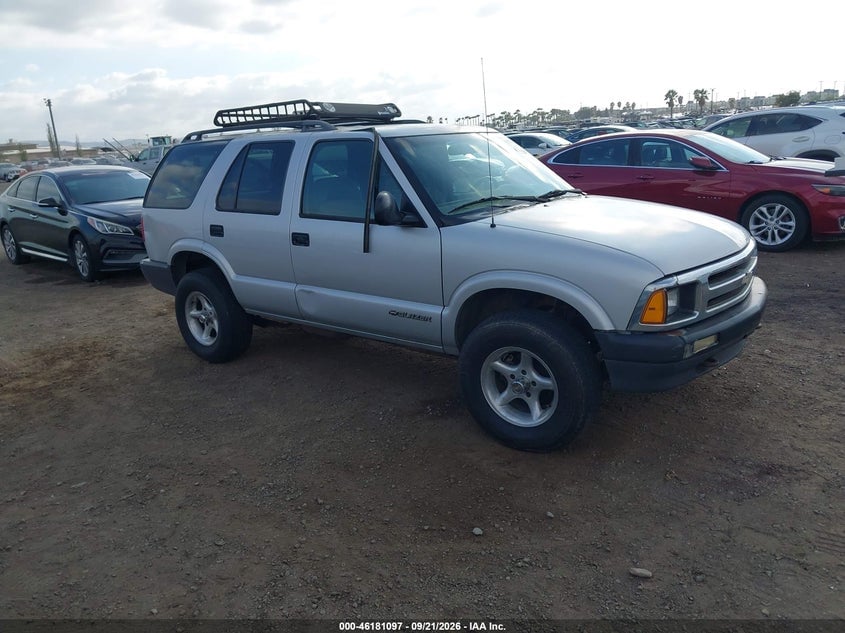 1997 CHEVROLET BLAZER | 1GNDT13W4V2235437 | UPCARS