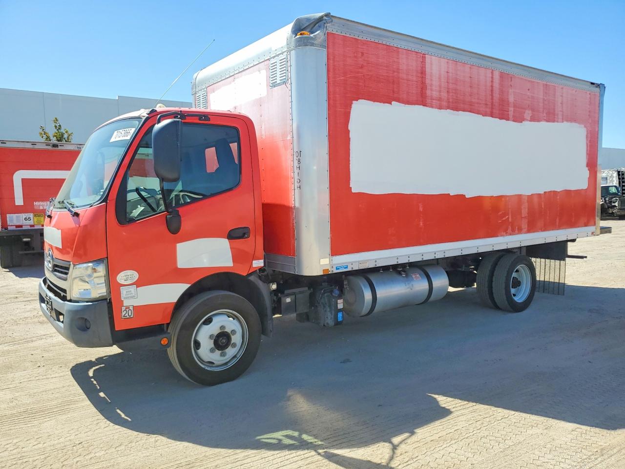2018 HINO ALL OTHER BOX TRUCK | JHHSDM2H0JK006343 | UPCARS