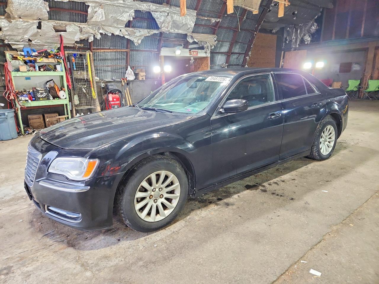 2014 CHRYSLER 300 | 2C3CCAAG1EH255429 | UPCARS