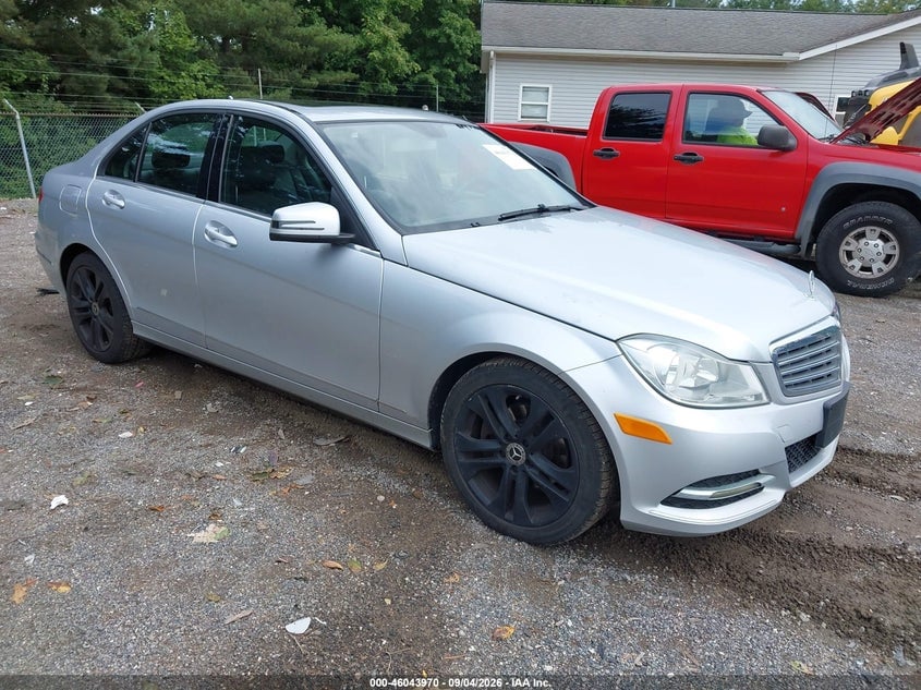 2012 MERCEDES-BENZ C 300 LUXURY 4MATIC | WDDGF8BB9CR195189 | UPCARS