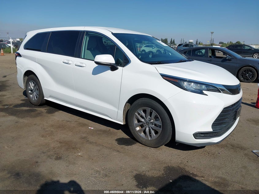 2022 TOYOTA SIENNA LE | 5TDKRKEC3NS098166 | UPCARS