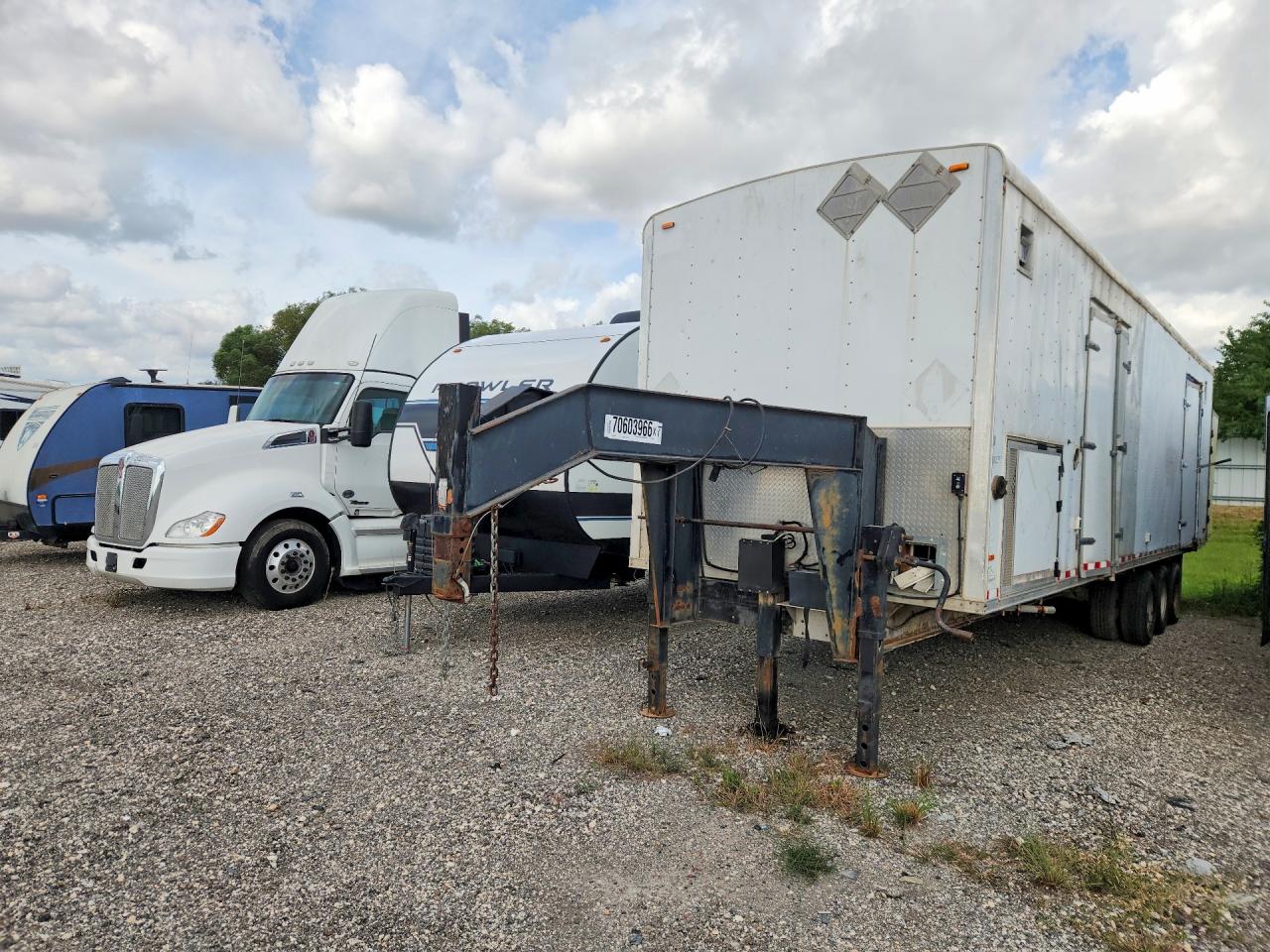2014 RC UNKNOWN RTTGN 8.5X40TA12 ENCLOSED CARGO TRAILER | 56VGE4027EM603727 | UPCARS