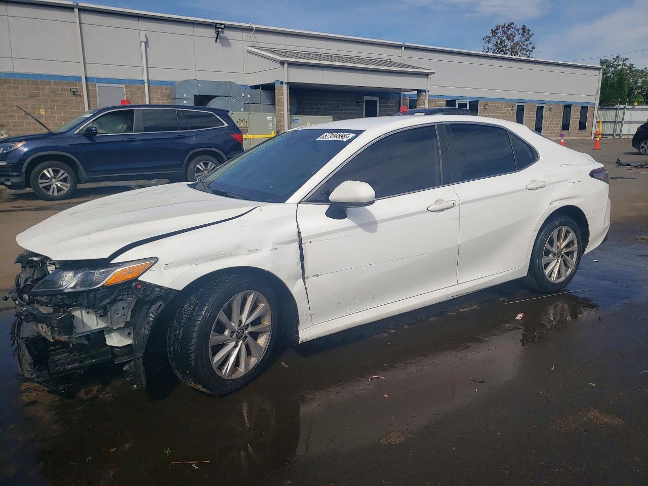 2022 TOYOTA CAMRY LE | 4T1C11AK5NU628325 | UPCARS