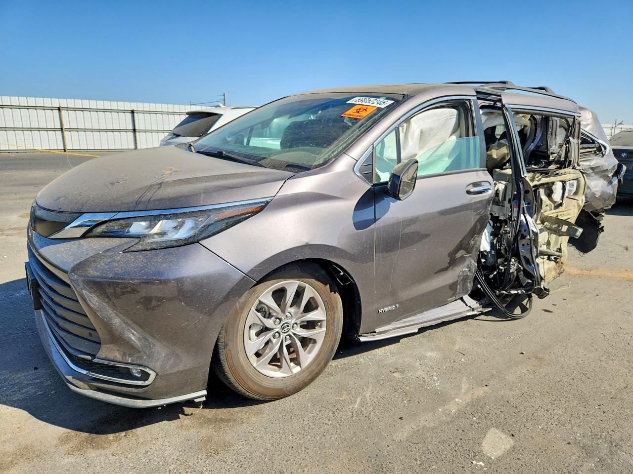 2021 TOYOTA SIENNA XLE | 5TDJRKEC5MS019235 | UPCARS